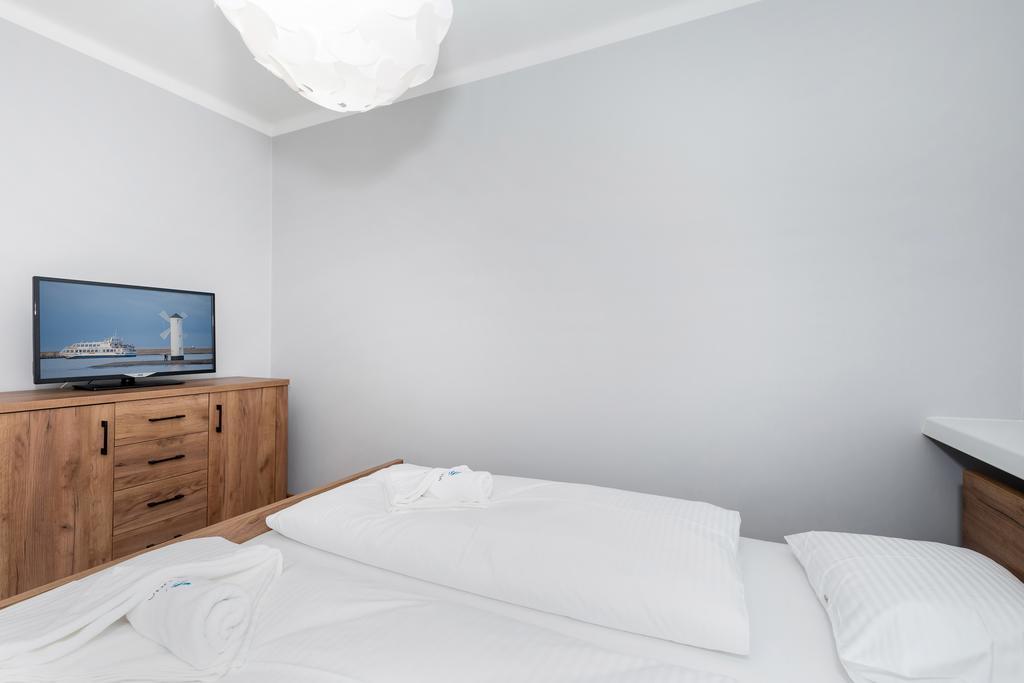 Spokojny Apartament Przy Parku Chopina By Noclegi Renters Свіноуйсьце Екстер'єр фото